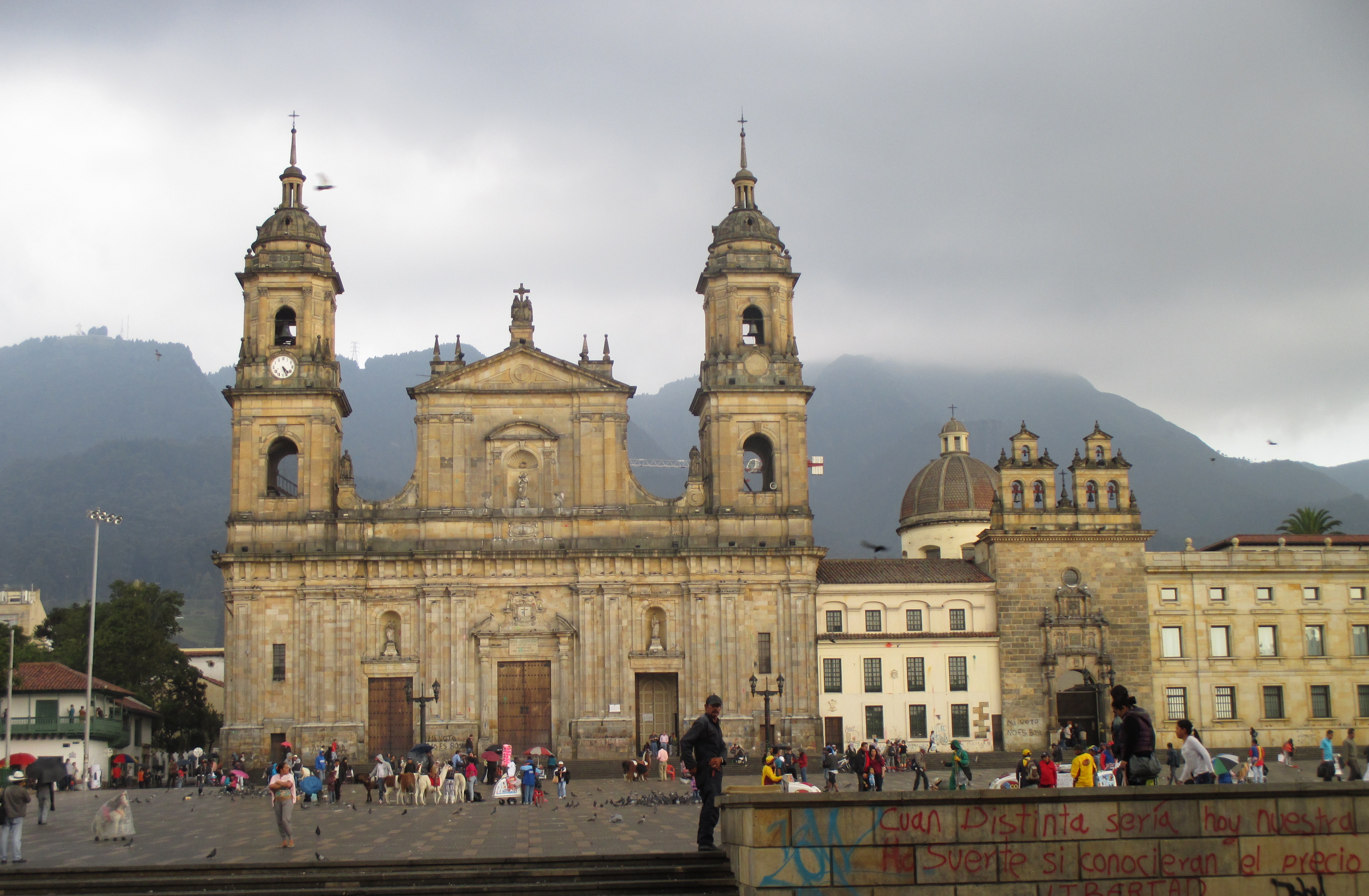 cropped-2-photo-colombia-cathedral-and-alpacha