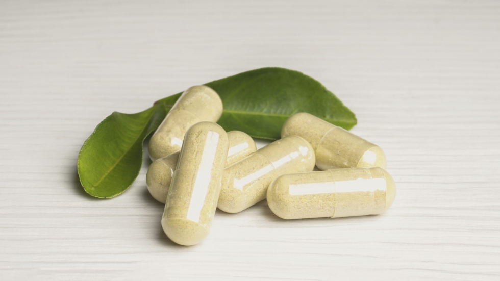 some vitamin capsules 