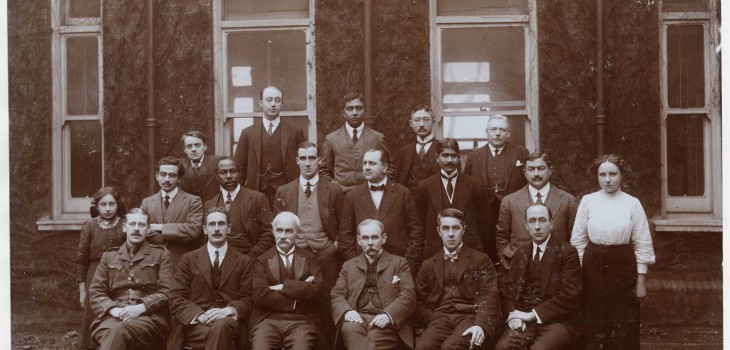 The group photo below shows the laboratory girls Jane and Louise (middle row right and left respectively).