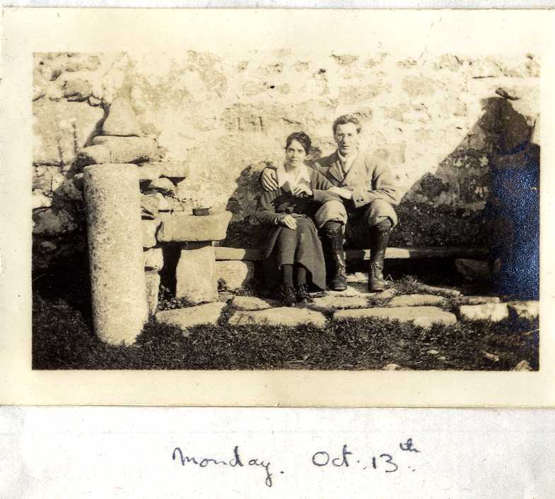 Carpenter_Amy-and-Geoff-in-Cornwall-1913