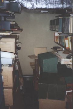 Archives strong room 2002